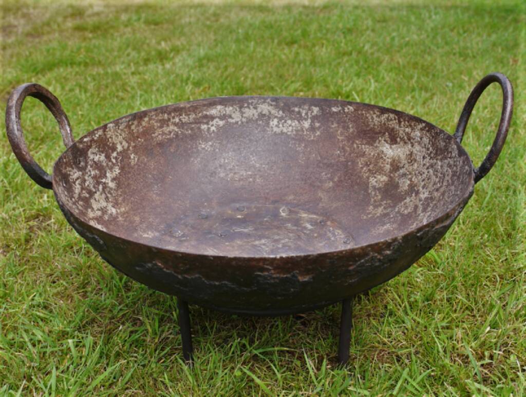 Traditional Vintage – Sugar Beet – Indian Fire bowls